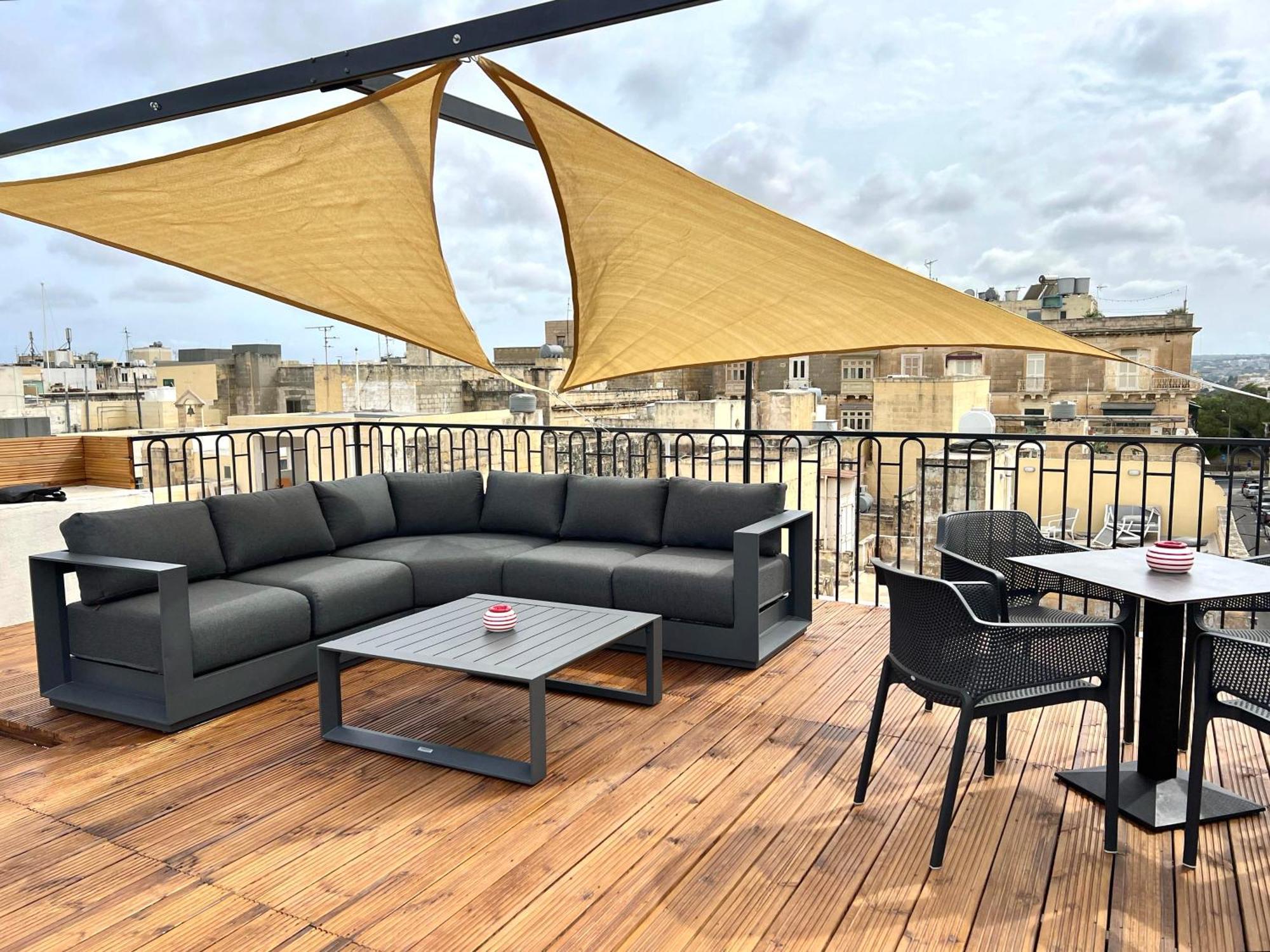 Florette Suite Designer Finish With Stunning Lounge Terrace By Arcobnb Floriana Exterior foto