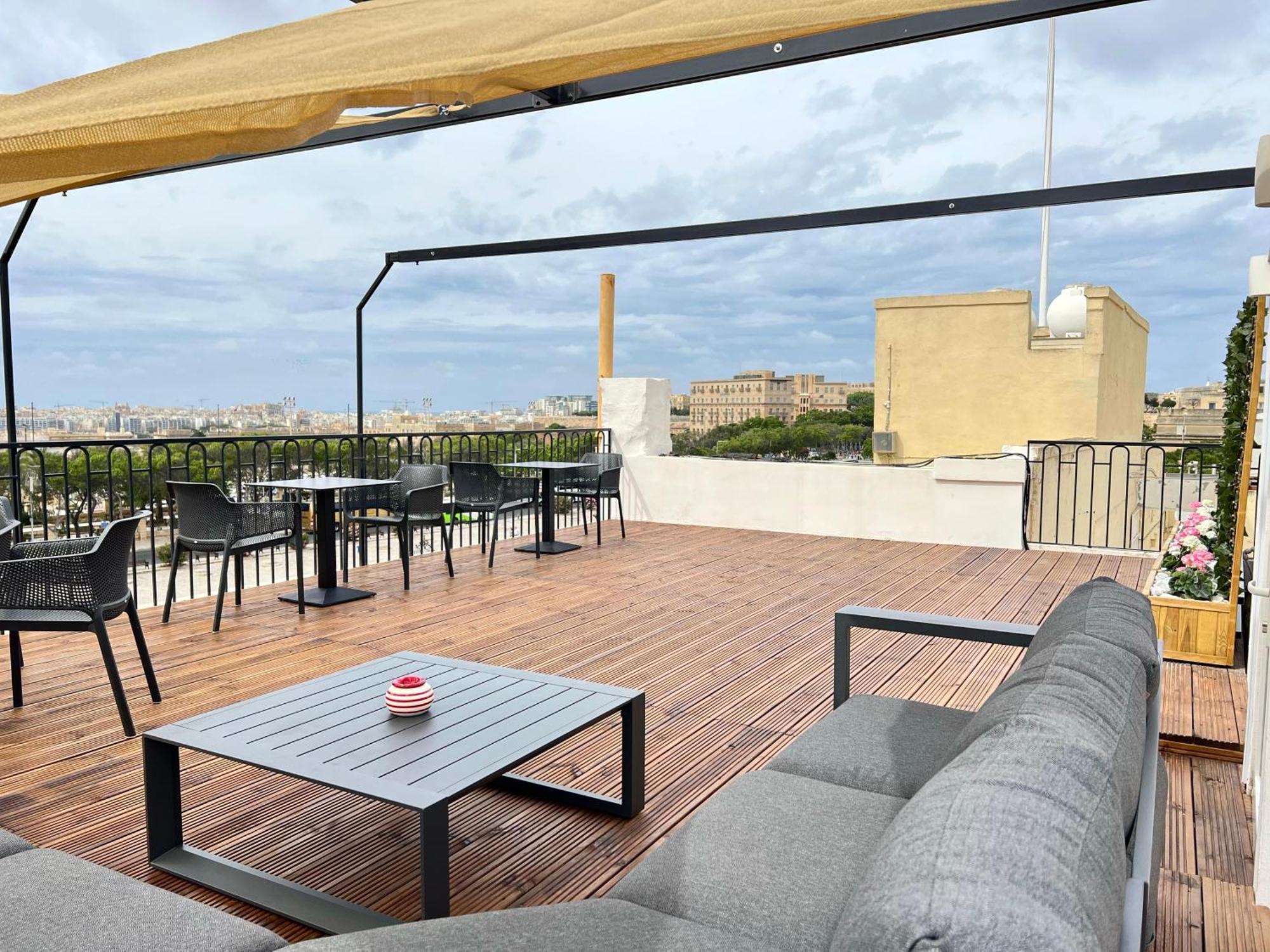 Florette Suite Designer Finish With Stunning Lounge Terrace By Arcobnb Floriana Exterior foto